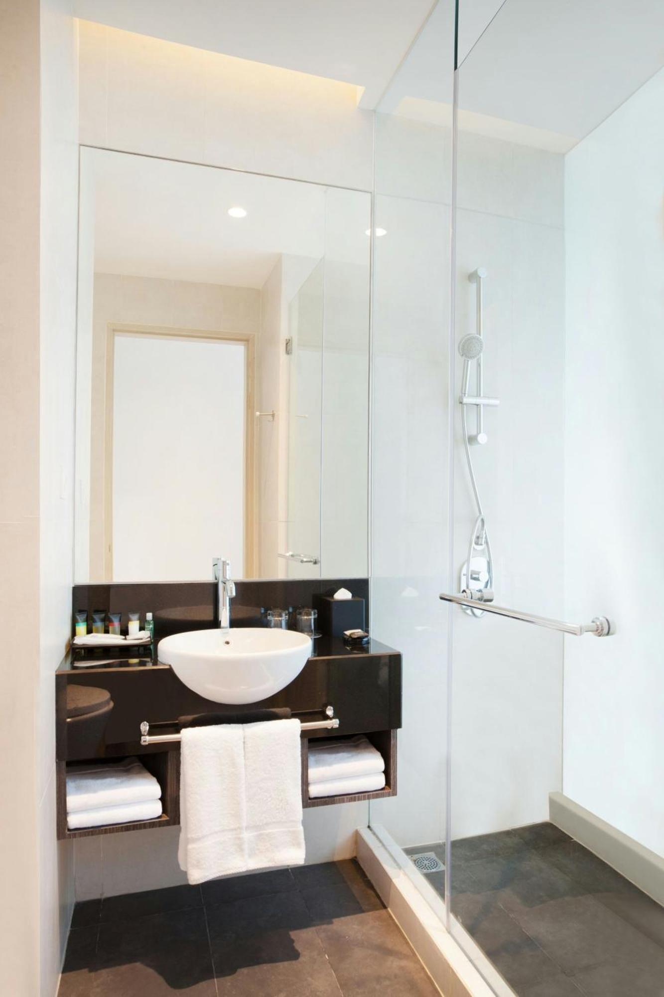 Four Points By Sheraton Jakarta Thamrin Exterior photo